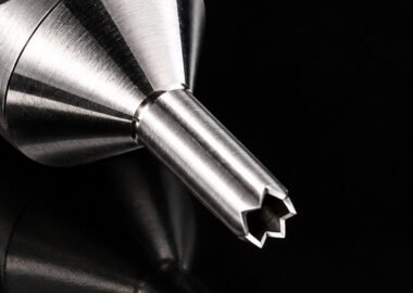 Magna-Punch